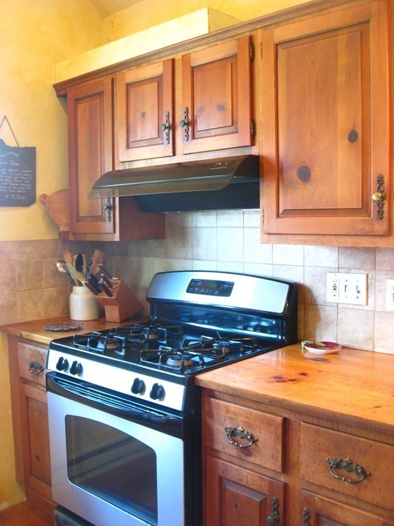 5 Hillside Road Deerfield, MA 01373 - Photo 25 of 42