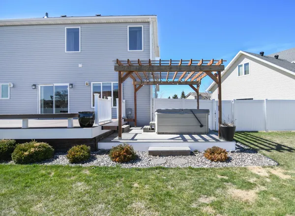 $575,000 | 3509 Loberg Lane, West Fargo, ND 58078