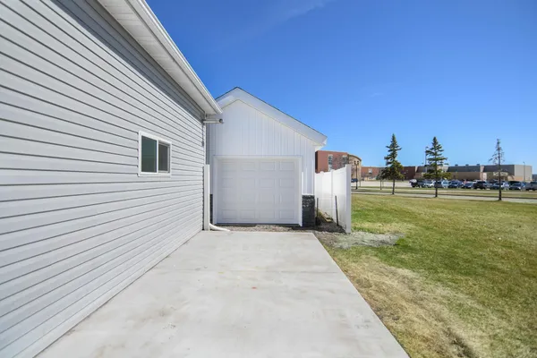 $575,000 | 3509 Loberg Lane, West Fargo, ND 58078