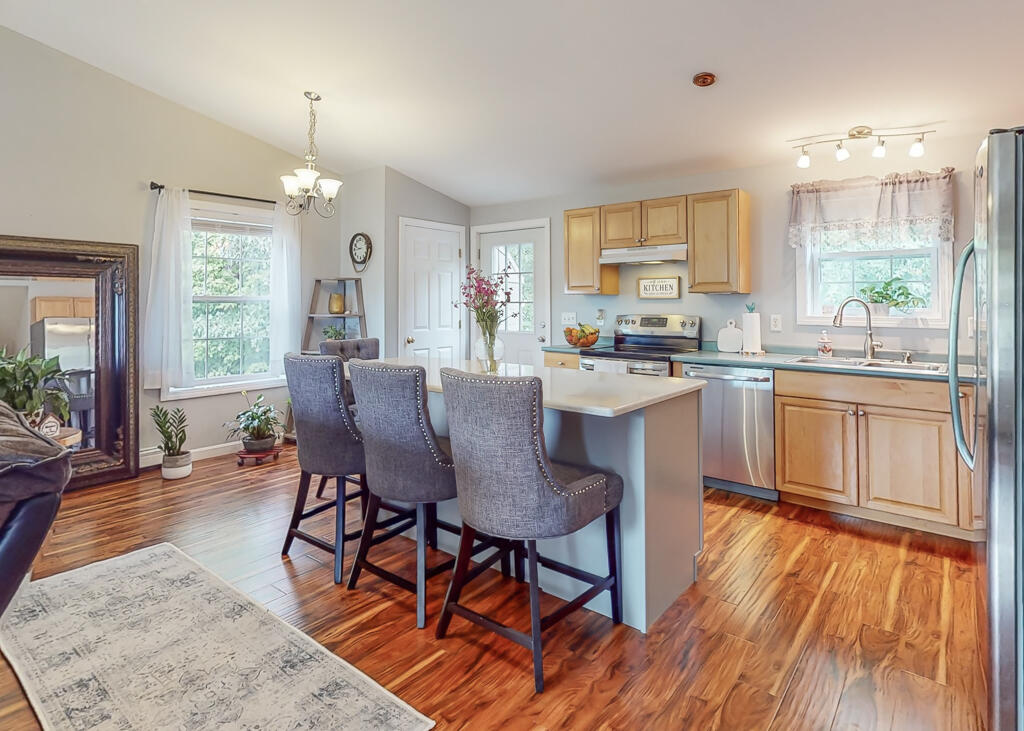 29 Hannah Drive Gorham, ME 04038 - Photo 4 of 36 29HannahDr-Gorham-03