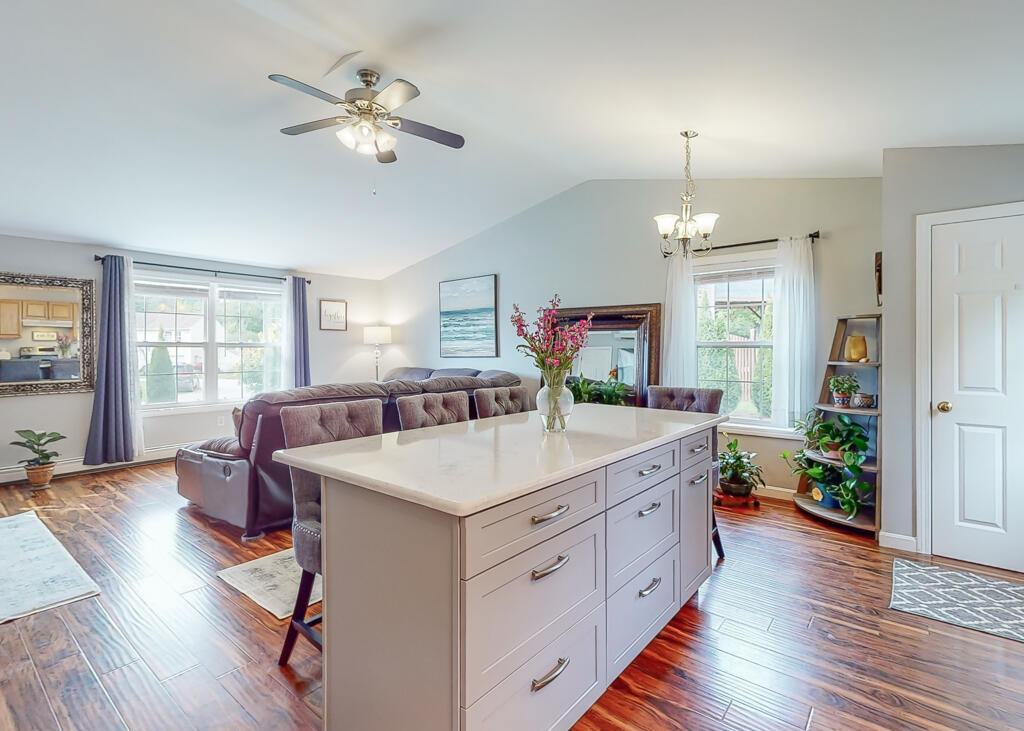 29 Hannah Drive Gorham, ME 04038 - Photo 7 of 36 29HannahDr-Gorham-06