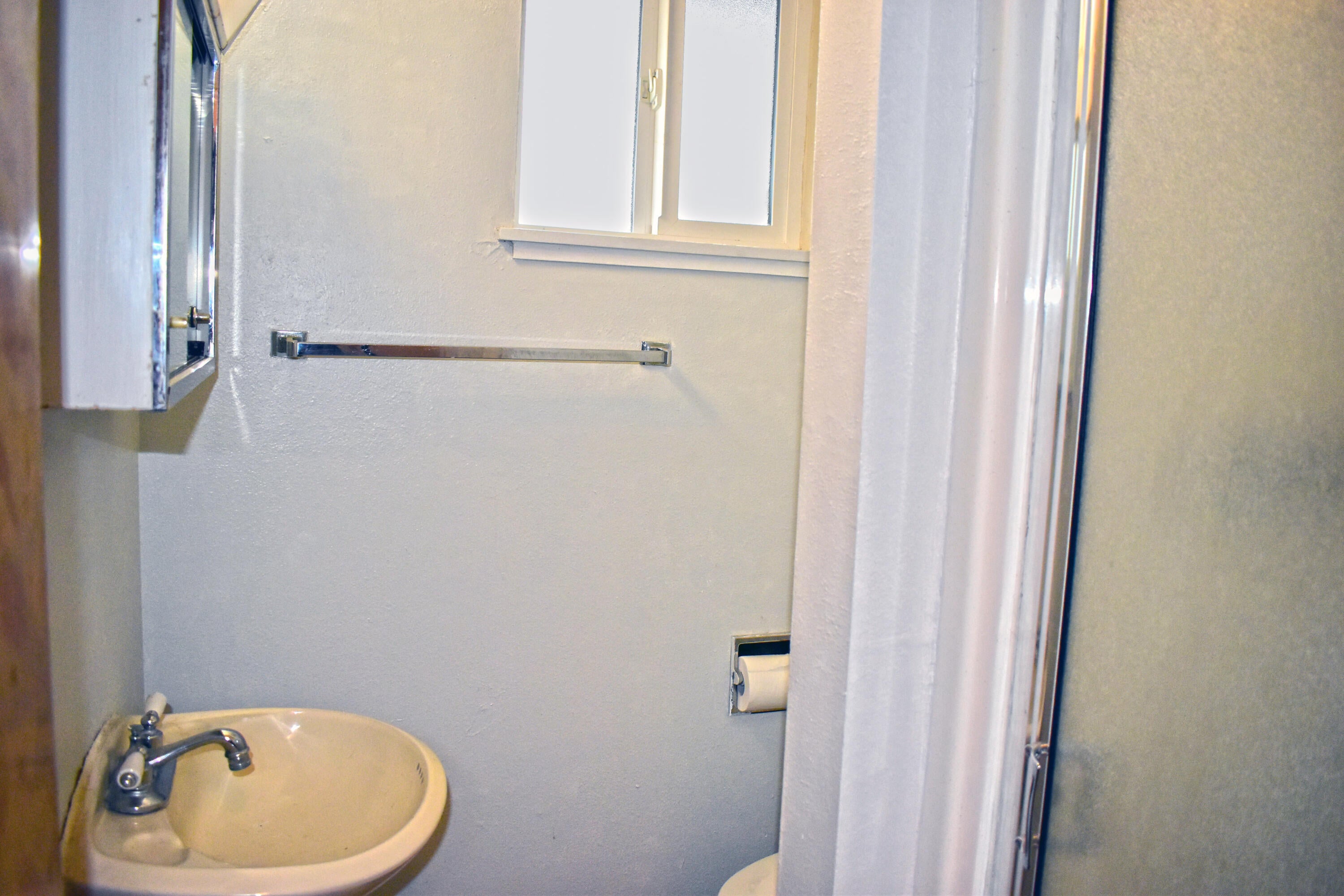 11688 Michael Road White City, OR 97503 - Photo 24 of 34 2nd Full Bath w/Shower