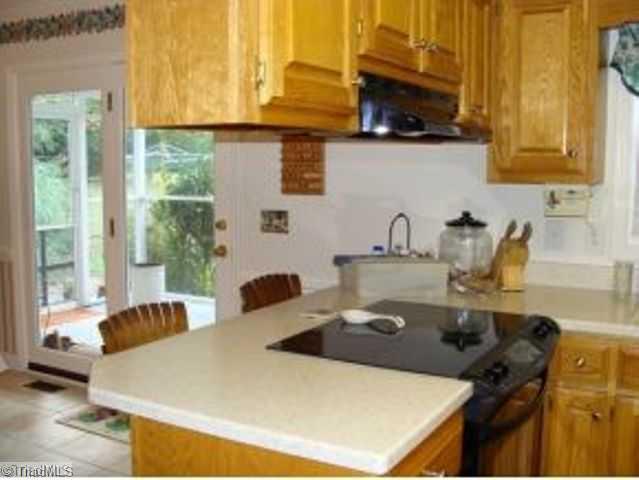 4043 White Level Road Mebane, NC 27302 - Photo 7 of 12 Kitchen.