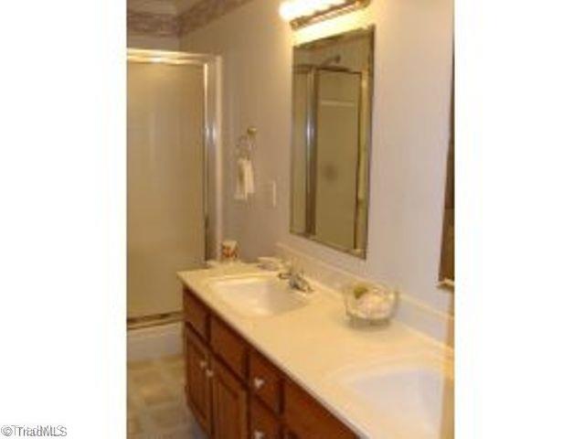 4043 White Level Road Mebane, NC 27302 - Photo 8 of 12 Master Bath/Spa.