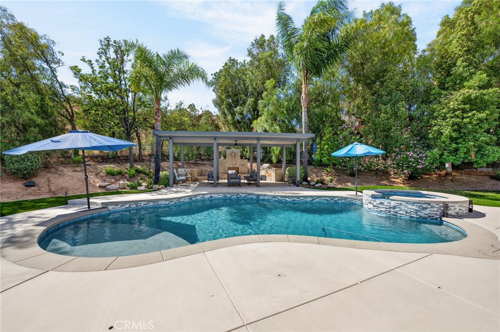 40639 Baccarat Road Temecula, CA 92591 - Photo 5 of 68