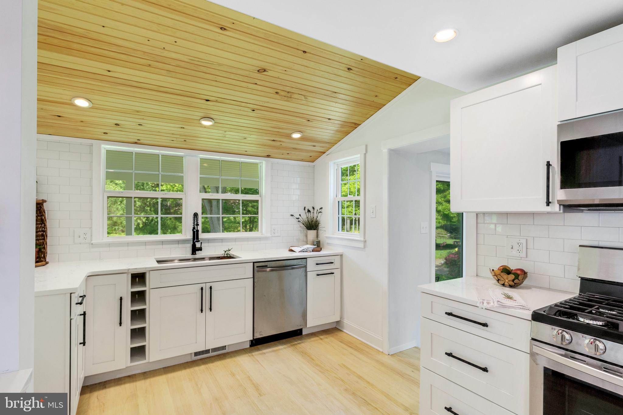 1206 St Clair Road Oreland, PA 19075 - Photo 14 of 65