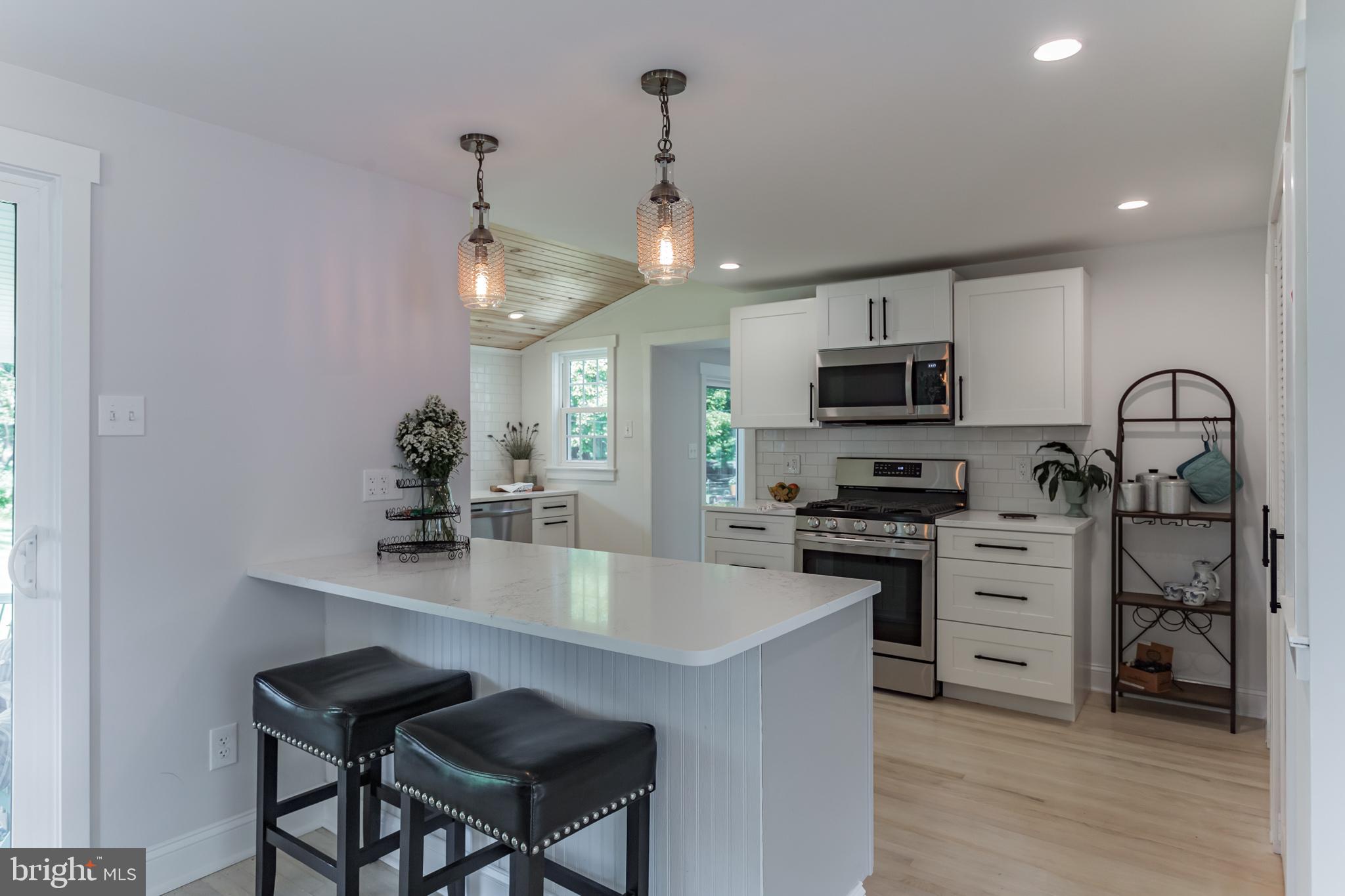 1206 St Clair Road Oreland, PA 19075 - Photo 8 of 65