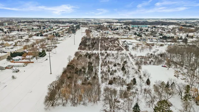 $300,000 | 4228 50th Avenue, Kenosha, WI 53144