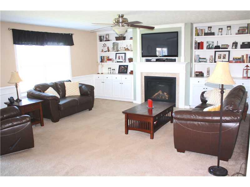 5676 Yorktown Road Plainfield, IN 46168 - Photo 3 of 17 Gallery Image 3