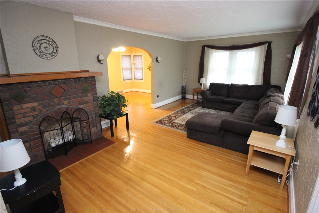 120 Brockley Road Irondequoit, NY 14609 - Photo 14 of 36