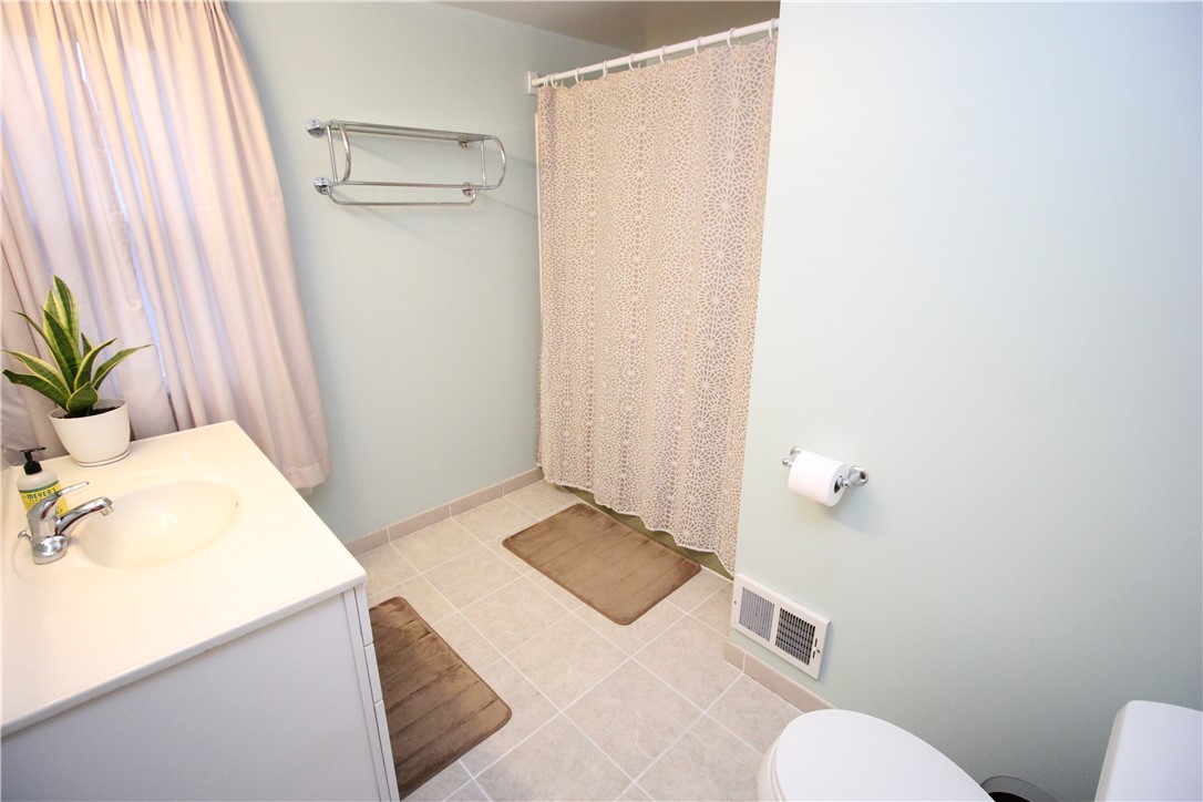 120 Brockley Road Irondequoit, NY 14609 - Photo 19 of 36