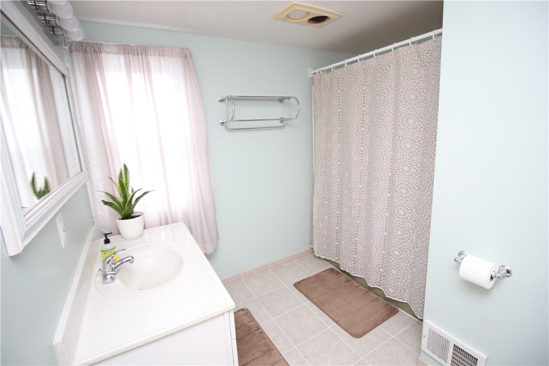 120 Brockley Road Irondequoit, NY 14609 - Photo 20 of 36