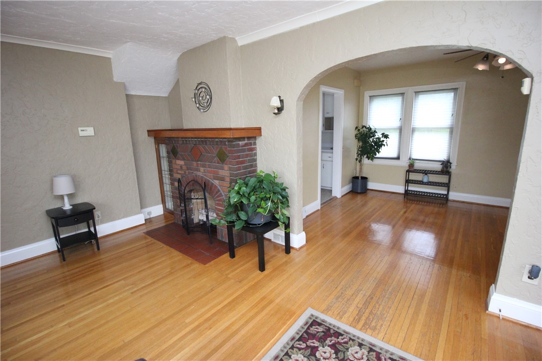 120 Brockley Road Irondequoit, NY 14609 - Photo 5 of 36