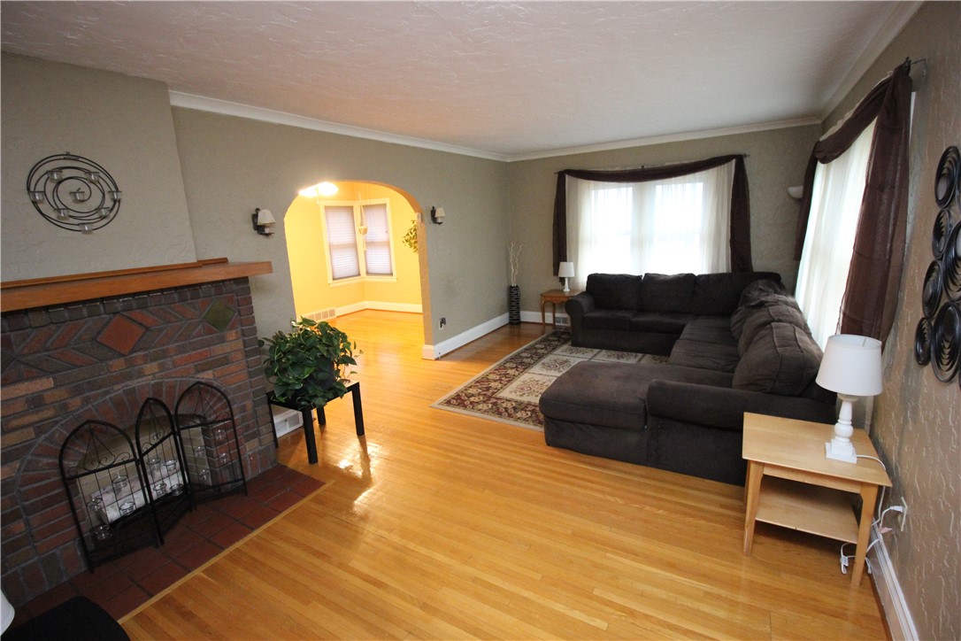 120 Brockley Road Irondequoit, NY 14609 - Photo 7 of 36