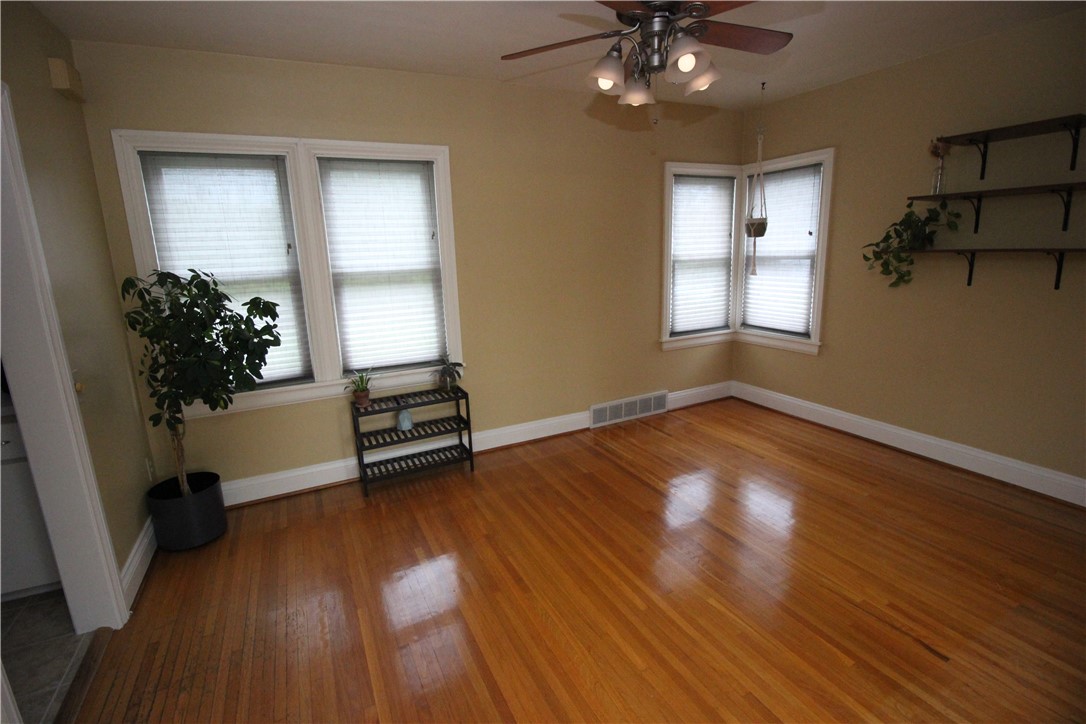 120 Brockley Road Irondequoit, NY 14609 - Photo 9 of 36