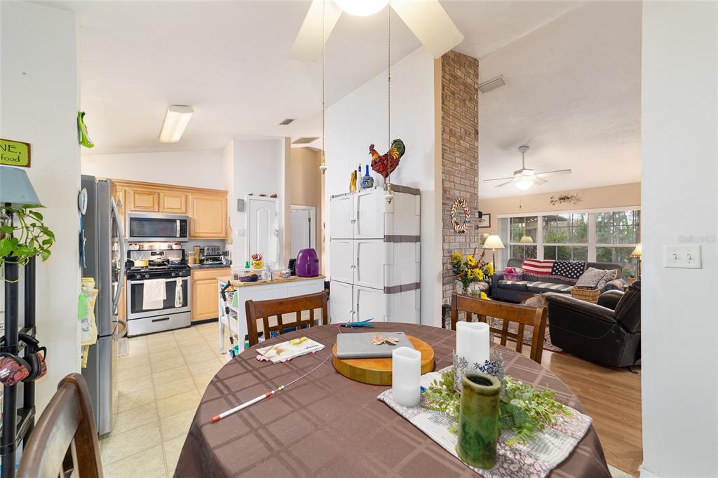 102 Whirlwind Way Hawthorne, FL 32640 - Photo 20 of 67