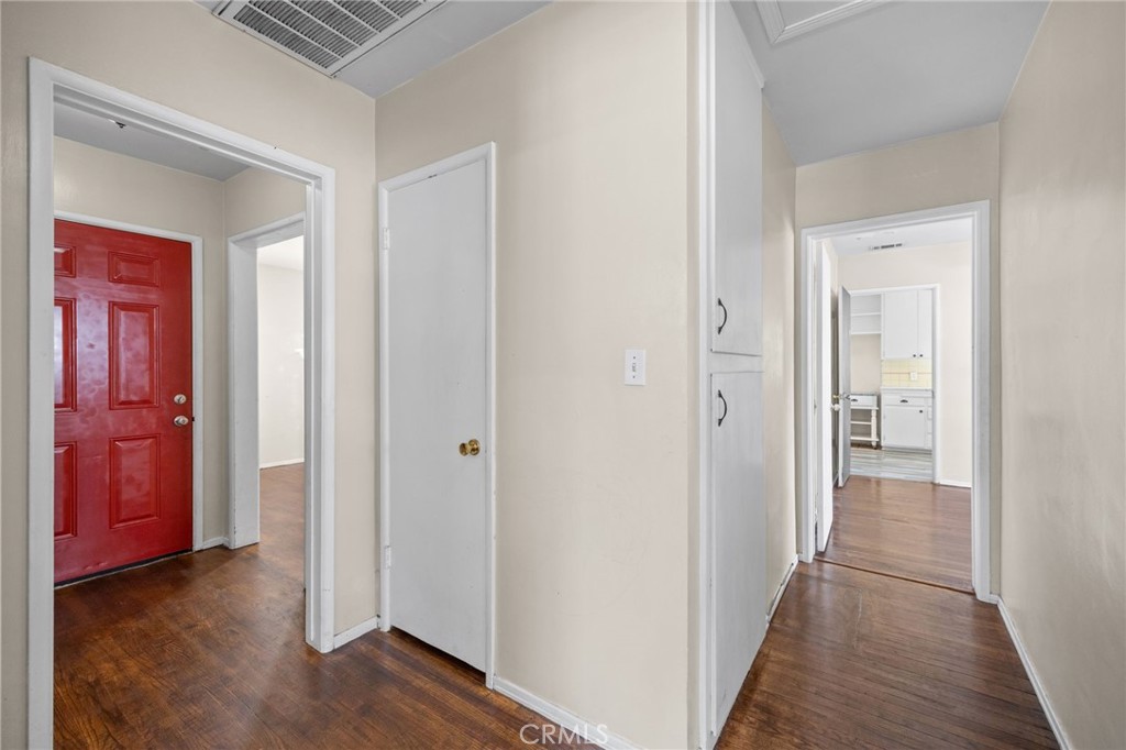 380 South Devon Road Orange, CA 92868 - Photo 18 of 27