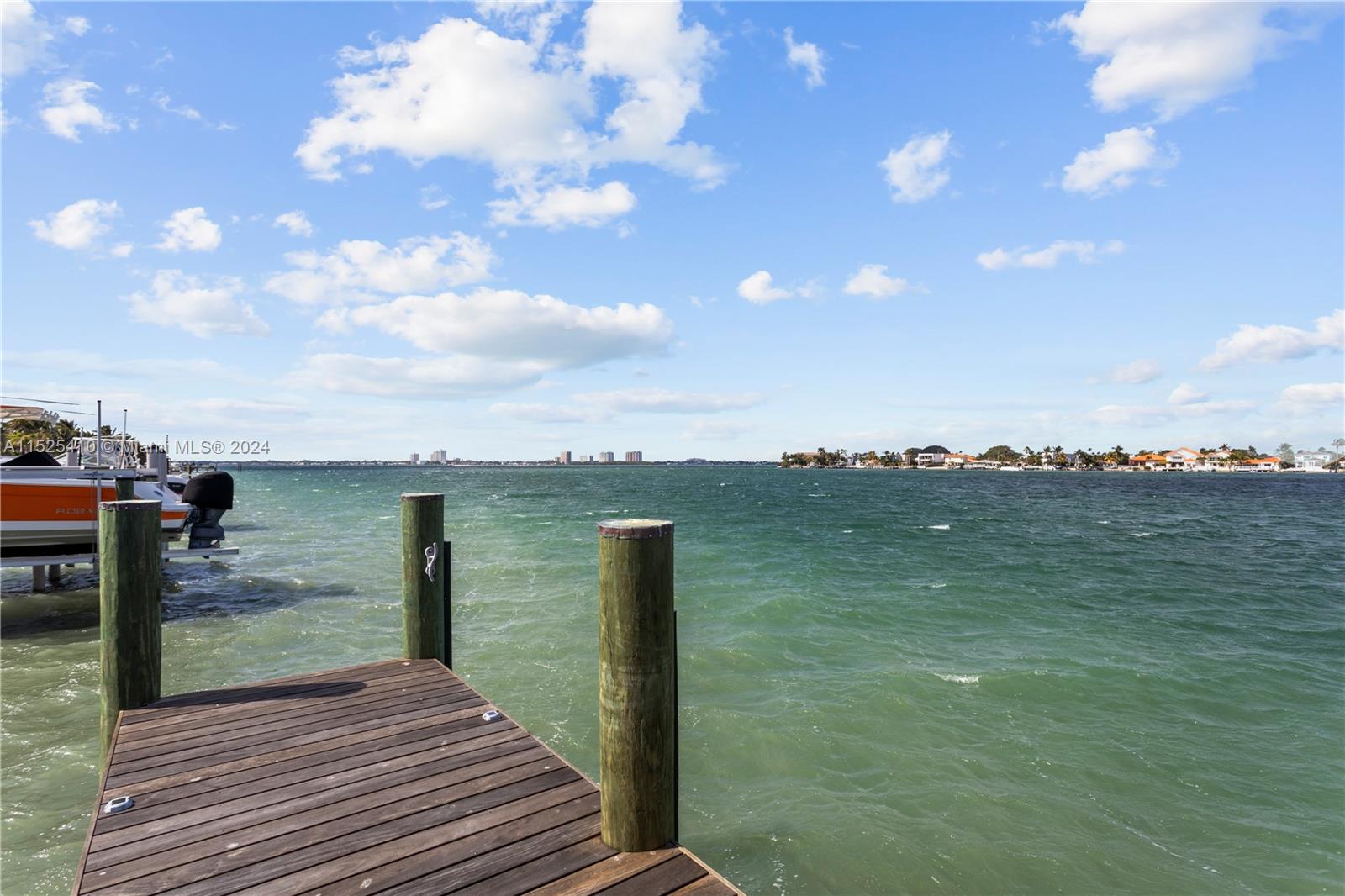 1485 Cleveland Road Miami Beach, FL 33141 - Photo 12 of 43 Gallery Image 12
