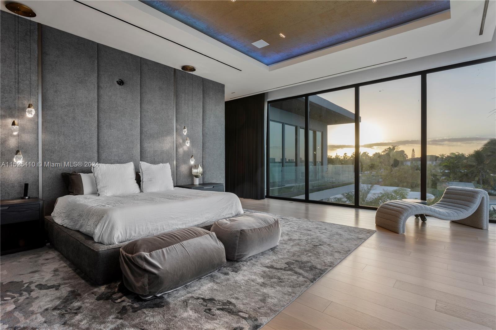 1485 Cleveland Road Miami Beach, FL 33141 - Photo 24 of 43 Gallery Image 24
