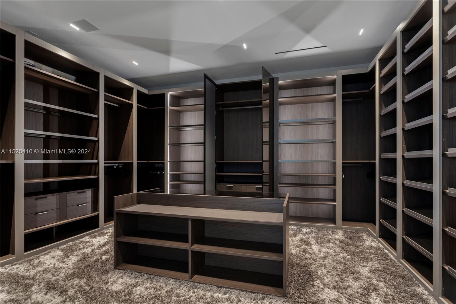 1485 Cleveland Road Miami Beach, FL 33141 - Photo 26 of 43 Gallery Image 26