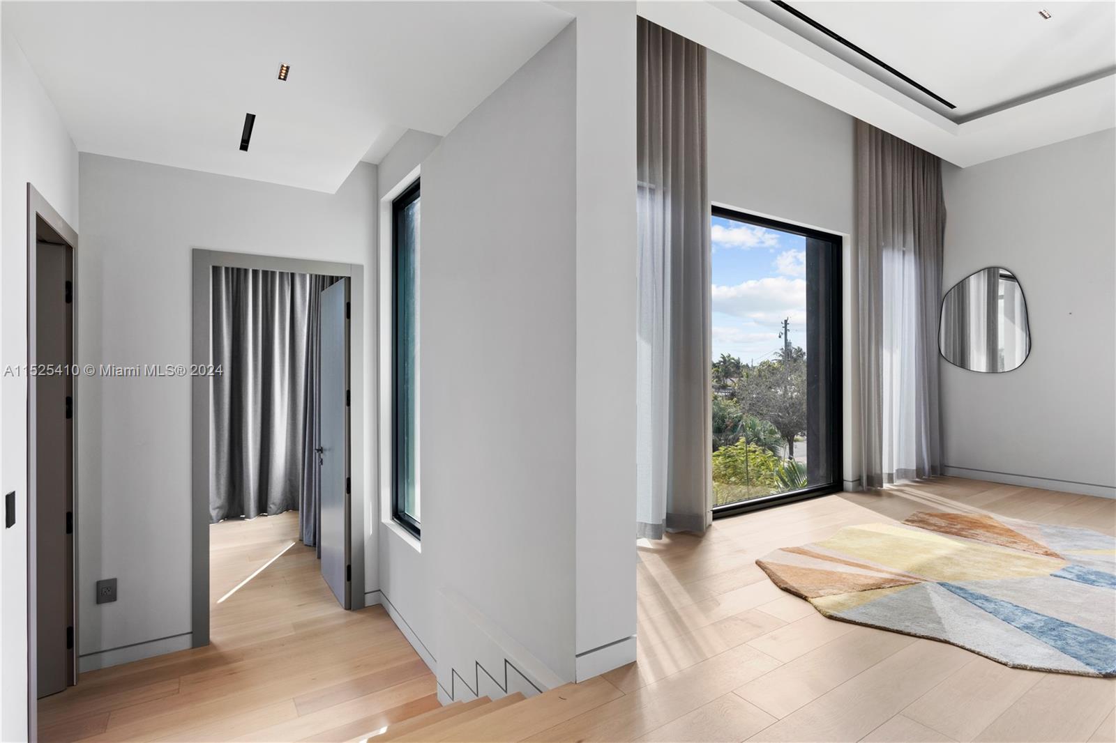 1485 Cleveland Road Miami Beach, FL 33141 - Photo 31 of 43 Gallery Image 31