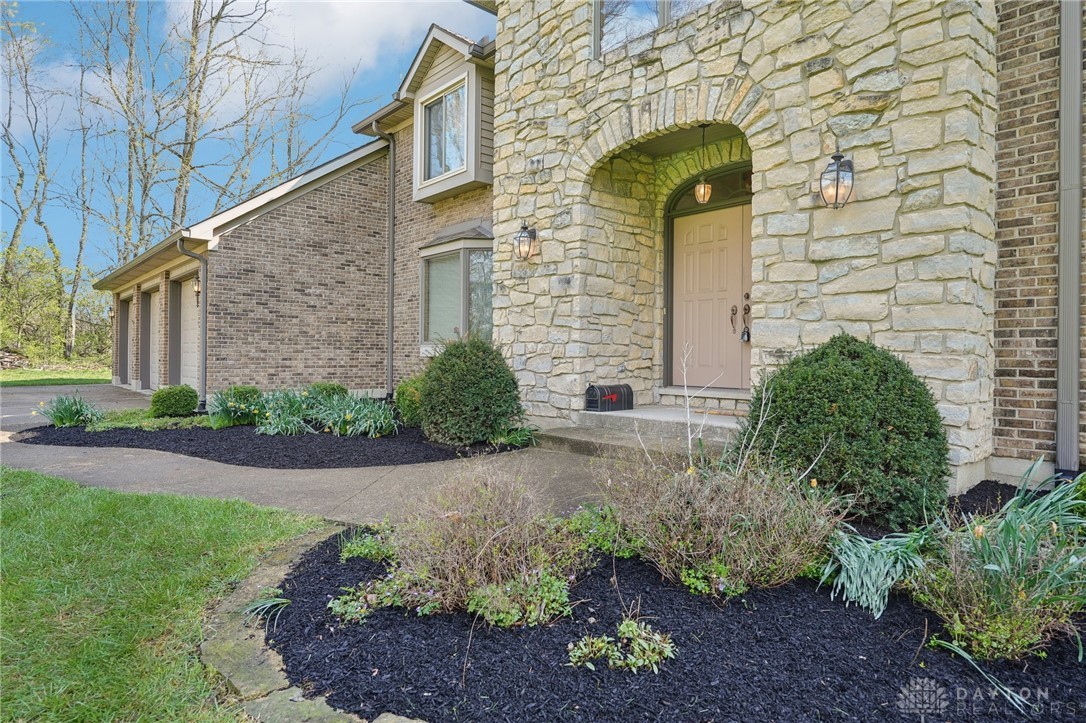 426 McBee Road Bellbrook, OH 45305 - Photo 9 of 100 Gallery Image 9