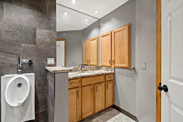 $2,499 | 11125 Baltimore Street Northeast, Unit L, Blaine, MN 55449