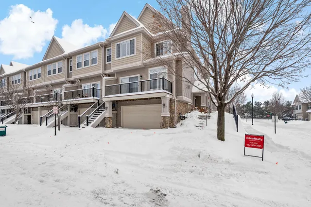 $2,499 | 11125 Baltimore Street Northeast, Unit L, Blaine, MN 55449