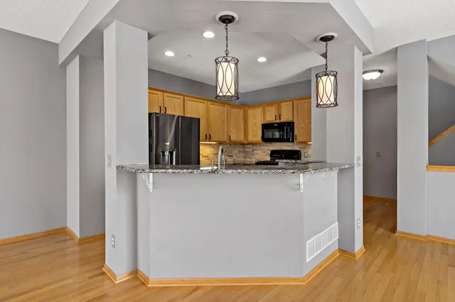$2,499 | 11125 Baltimore Street Northeast, Unit L, Blaine, MN 55449
