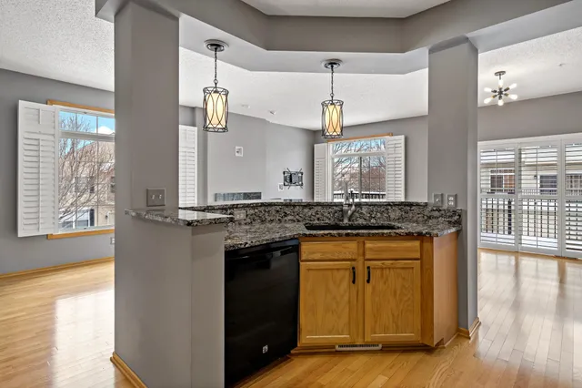 $2,499 | 11125 Baltimore Street Northeast, Unit L, Blaine, MN 55449