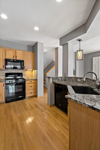 $2,499 | 11125 Baltimore Street Northeast, Unit L, Blaine, MN 55449