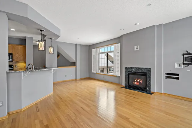 $2,499 | 11125 Baltimore Street Northeast, Unit L, Blaine, MN 55449