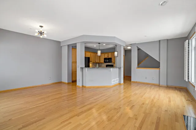 $2,499 | 11125 Baltimore Street Northeast, Unit L, Blaine, MN 55449