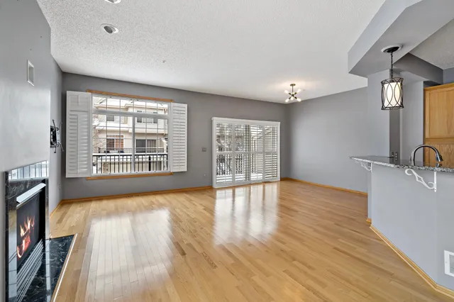 $2,499 | 11125 Baltimore Street Northeast, Unit L, Blaine, MN 55449