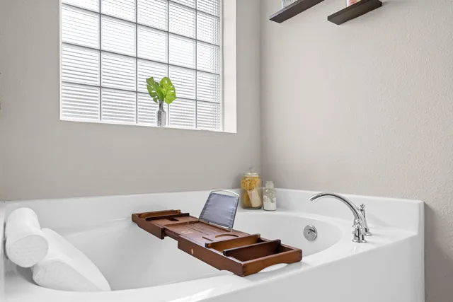 $399,000 | 3023 Crown Creek Circle, Crestview, FL 32539