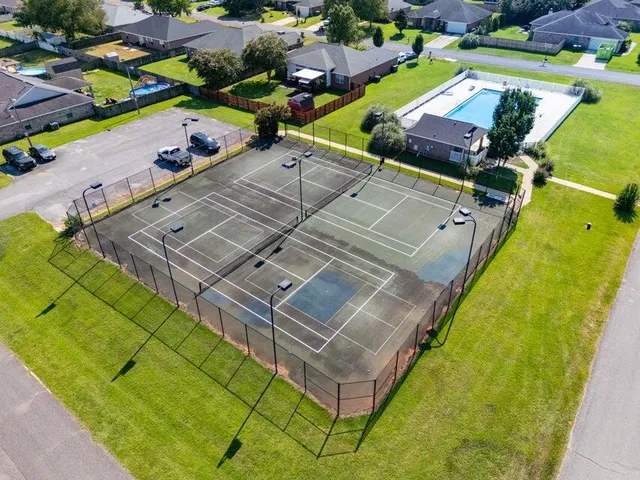 $399,000 | 3023 Crown Creek Circle, Crestview, FL 32539