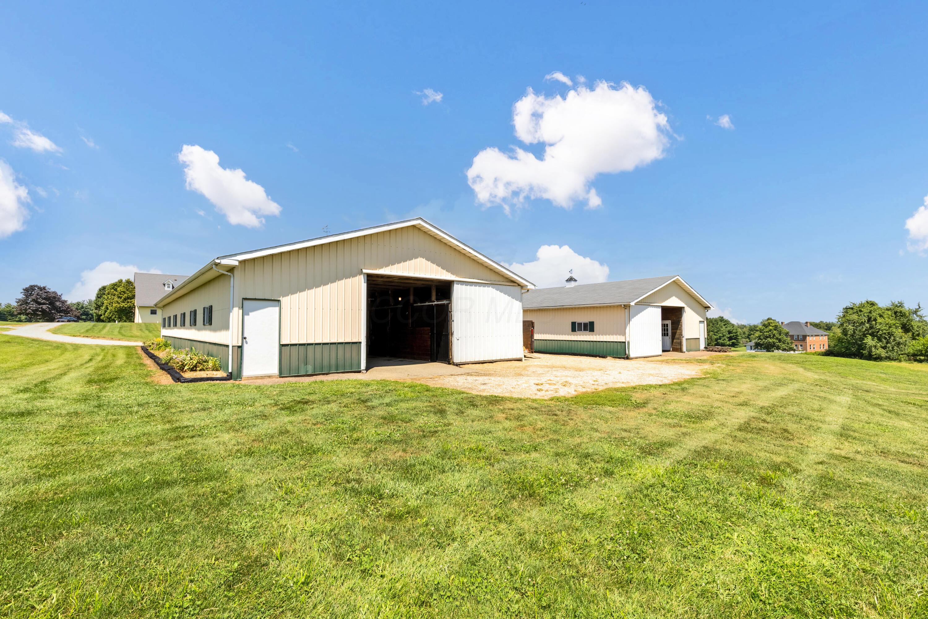 5701 Lancaster-Circleville Road Southwest Lancaster, OH 43130 - Photo 117 of 144 41. Barn 2 & 3