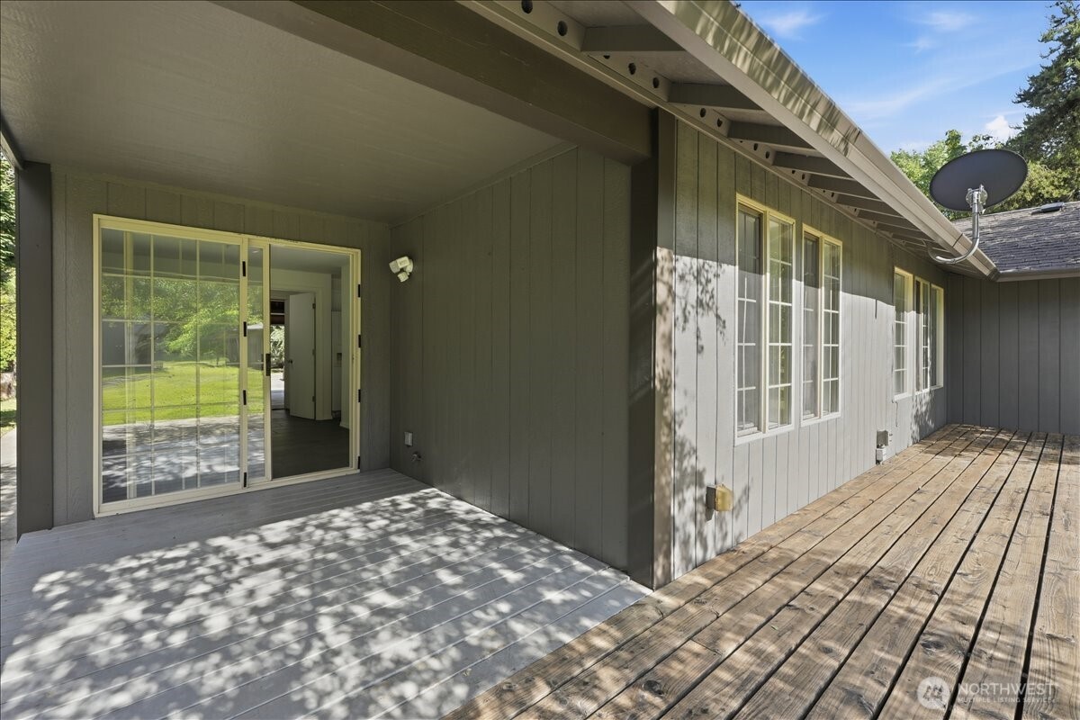 14135 Vail Road Southeast Yelm, WA 98597 - Photo 14 of 30