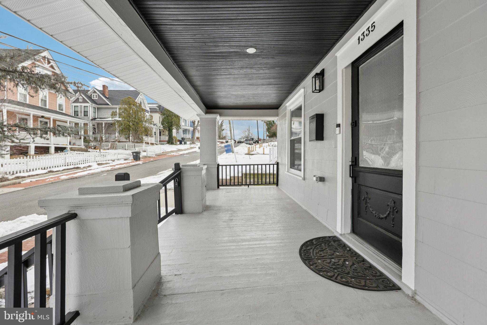 1335 Maple View Place Southeast Washington, DC 20020 - Photo 2 of 39