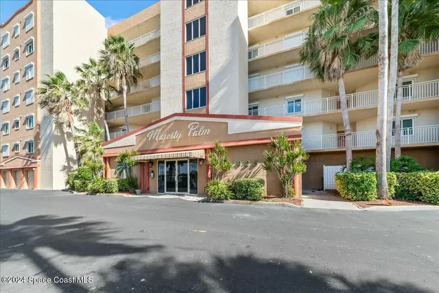 $6,000 | 925 Florida A1A, Unit 203, Satellite Beach, FL 32937