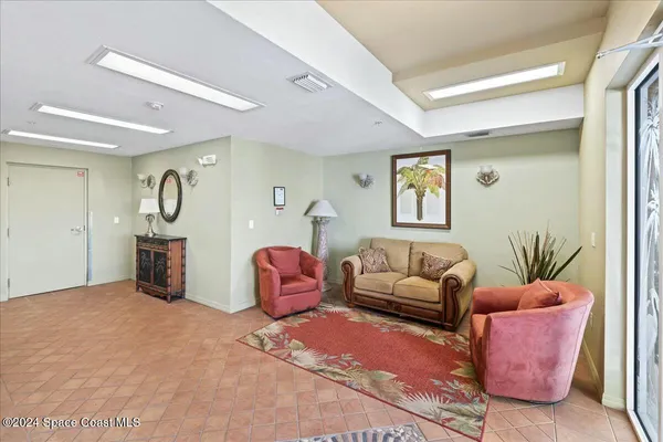$6,000 | 925 Florida A1A, Unit 203, Satellite Beach, FL 32937