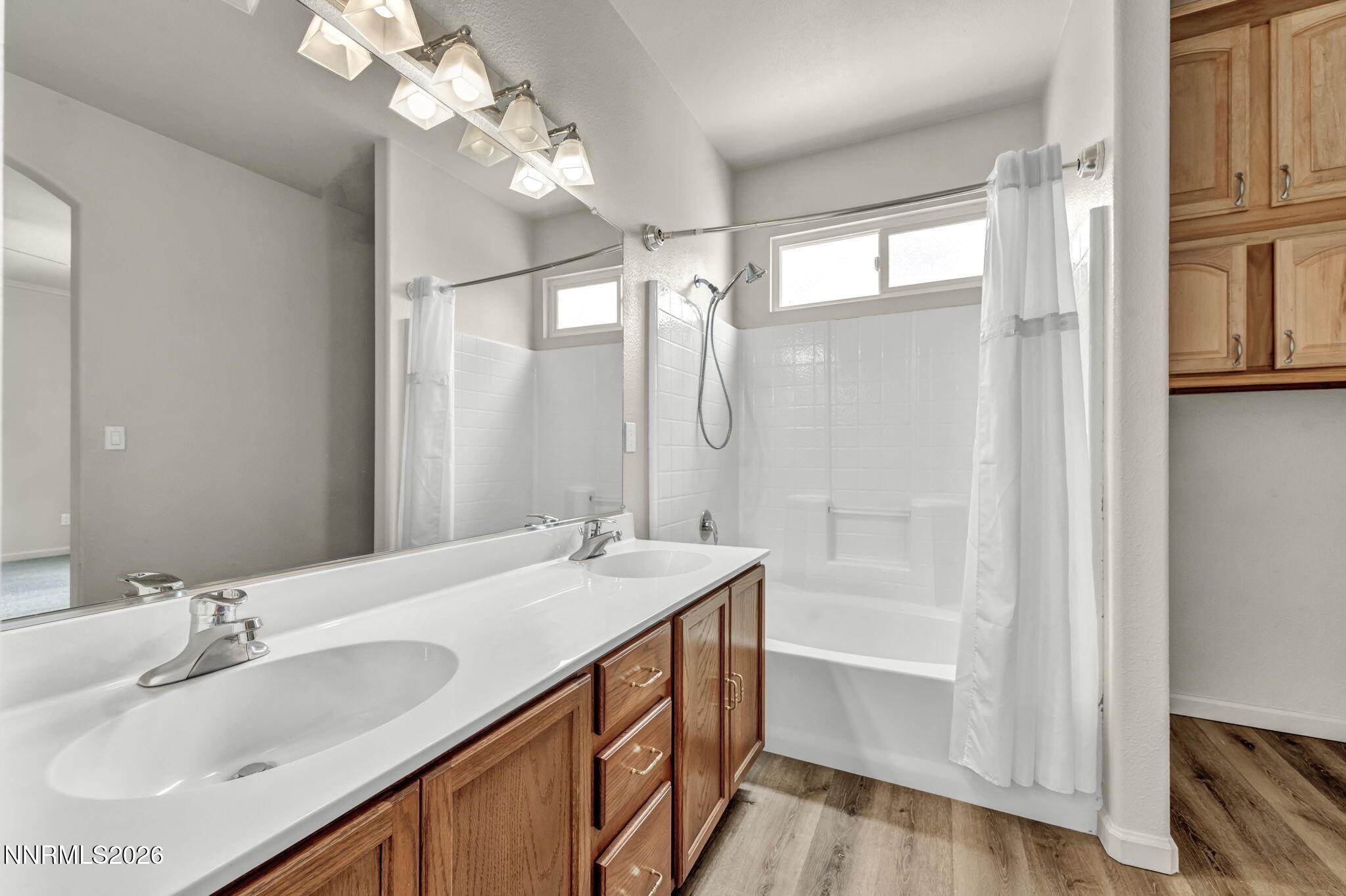 11555 Lone Desert Drive Reno, NV 89506 - Photo 12 of 27 47-web-or-mls-11555-lone-desert-dr