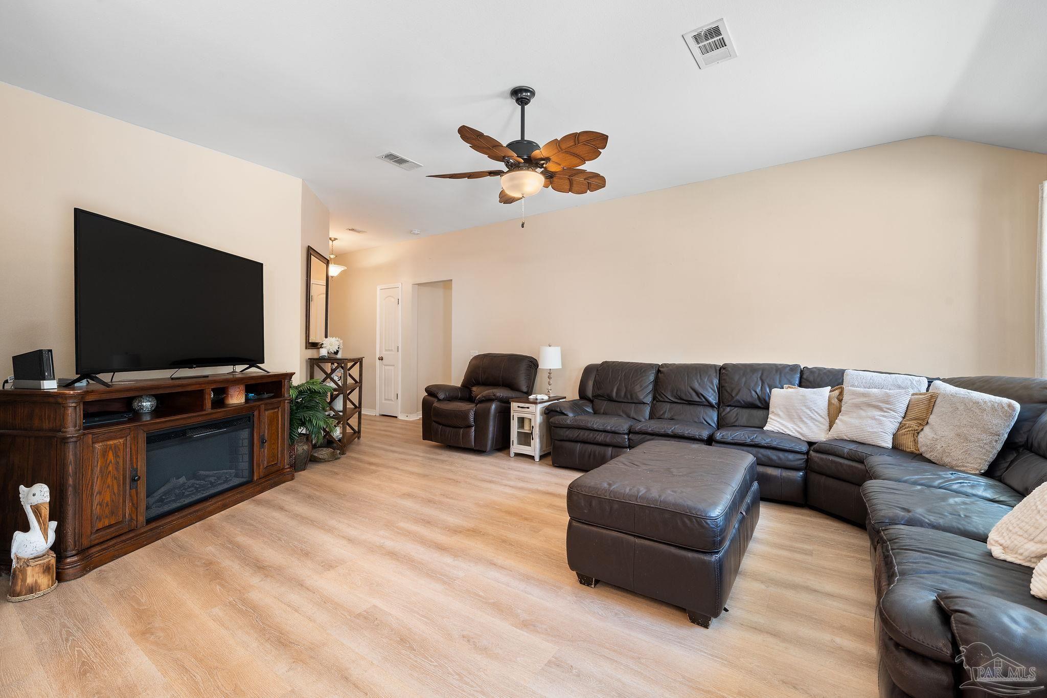 5433 Pescara Drive Pace, FL 32571 - Photo 9 of 31