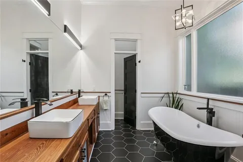 $669,000 | 2506 General Pershing Street, New Orleans, LA 70115