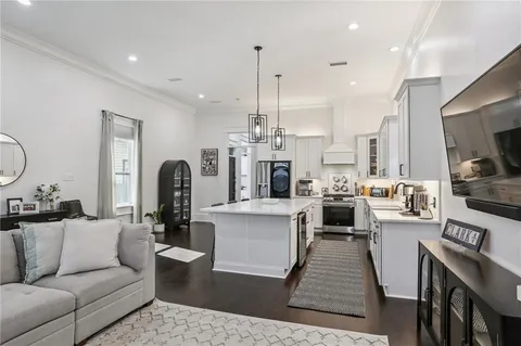 $669,000 | 2506 General Pershing Street, New Orleans, LA 70115