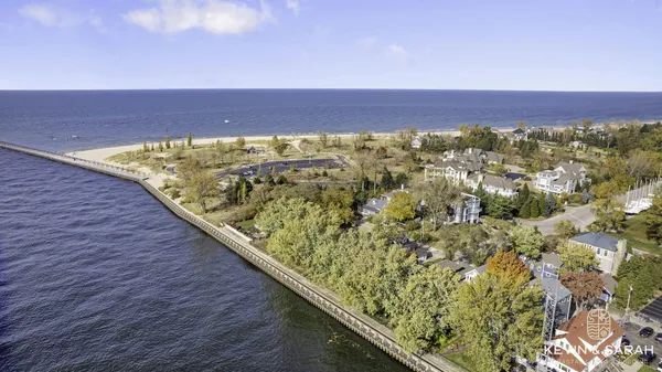 $2,450,000 | 103 North Pier Street, St. Joseph, MI 49085