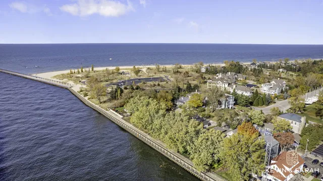 $2,450,000 | 103 North Pier Street, St. Joseph, MI 49085