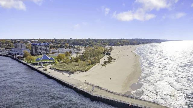 $2,450,000 | 103 North Pier Street, St. Joseph, MI 49085