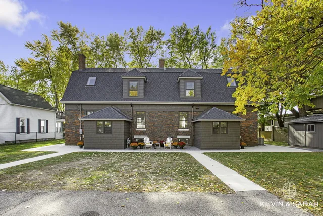 $2,450,000 | 103 North Pier Street, St. Joseph, MI 49085