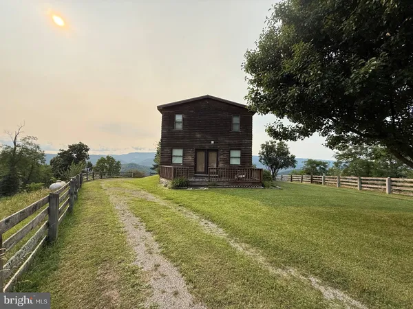 $249,900 | 1492 Dice Warner Road, Circleville, WV 26804